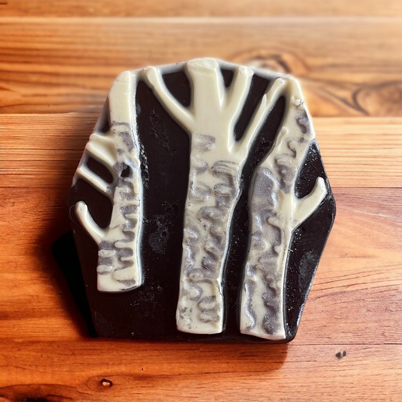 Birch Sap soap - Lush kitchen box exclusive March 2024 - Picture 2 of 2